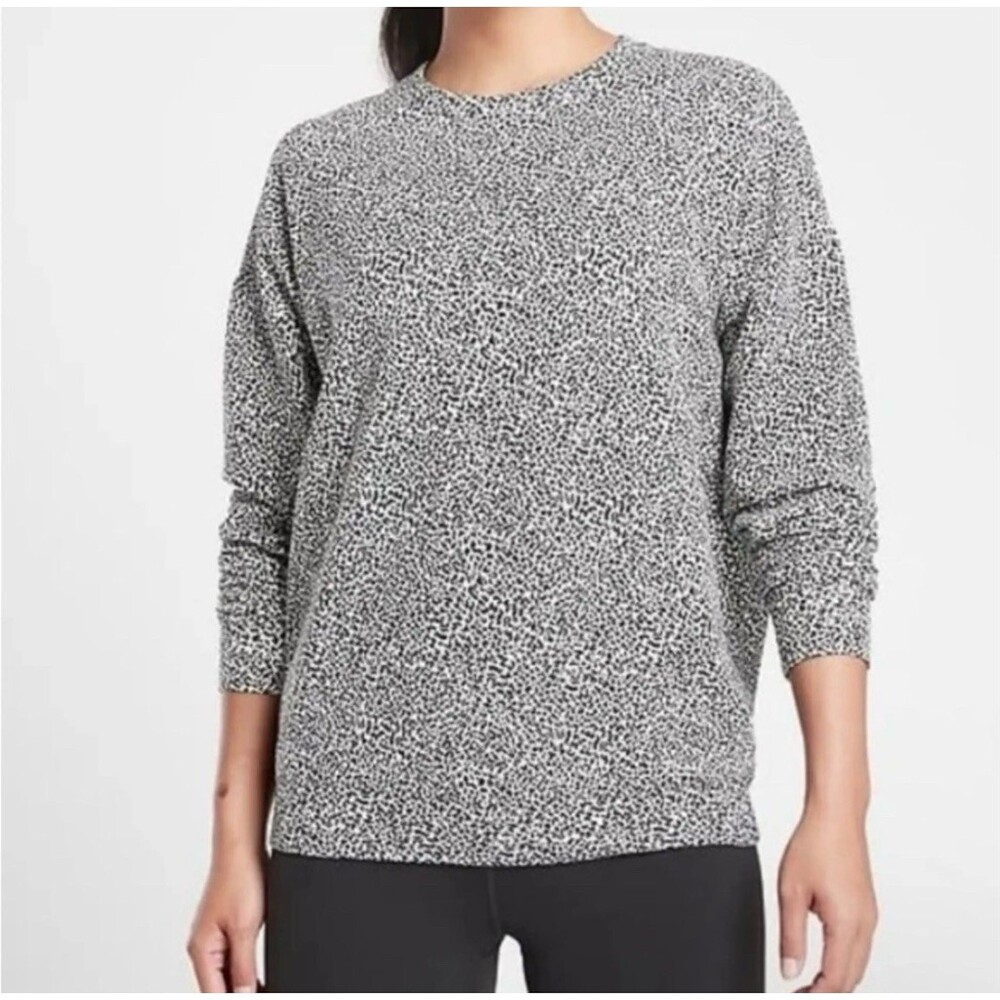 Athleta Pullover Sweatshirt Womens XS Black White Cheetah Animal Print